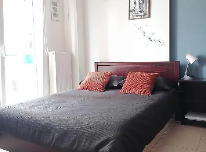 아파트 Modern&comfortable Euosmos 테살로니키