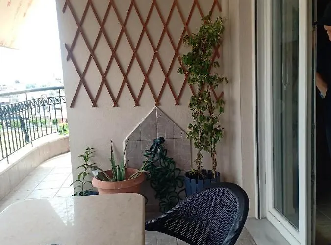 Modern&comfortable Euosmos 아파트