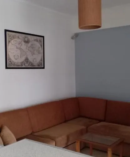 Modern&comfortable Euosmos Apartman *